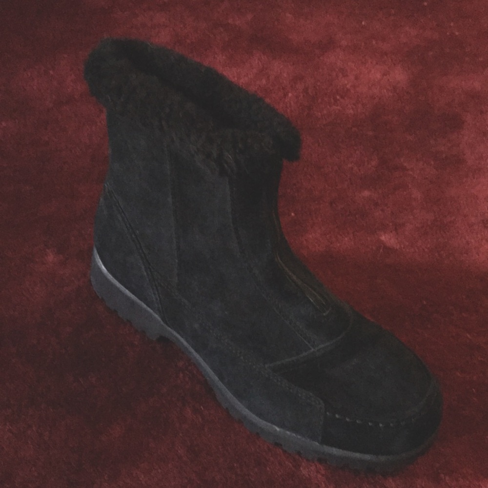Suede fleece lined bootie. Never been worn.